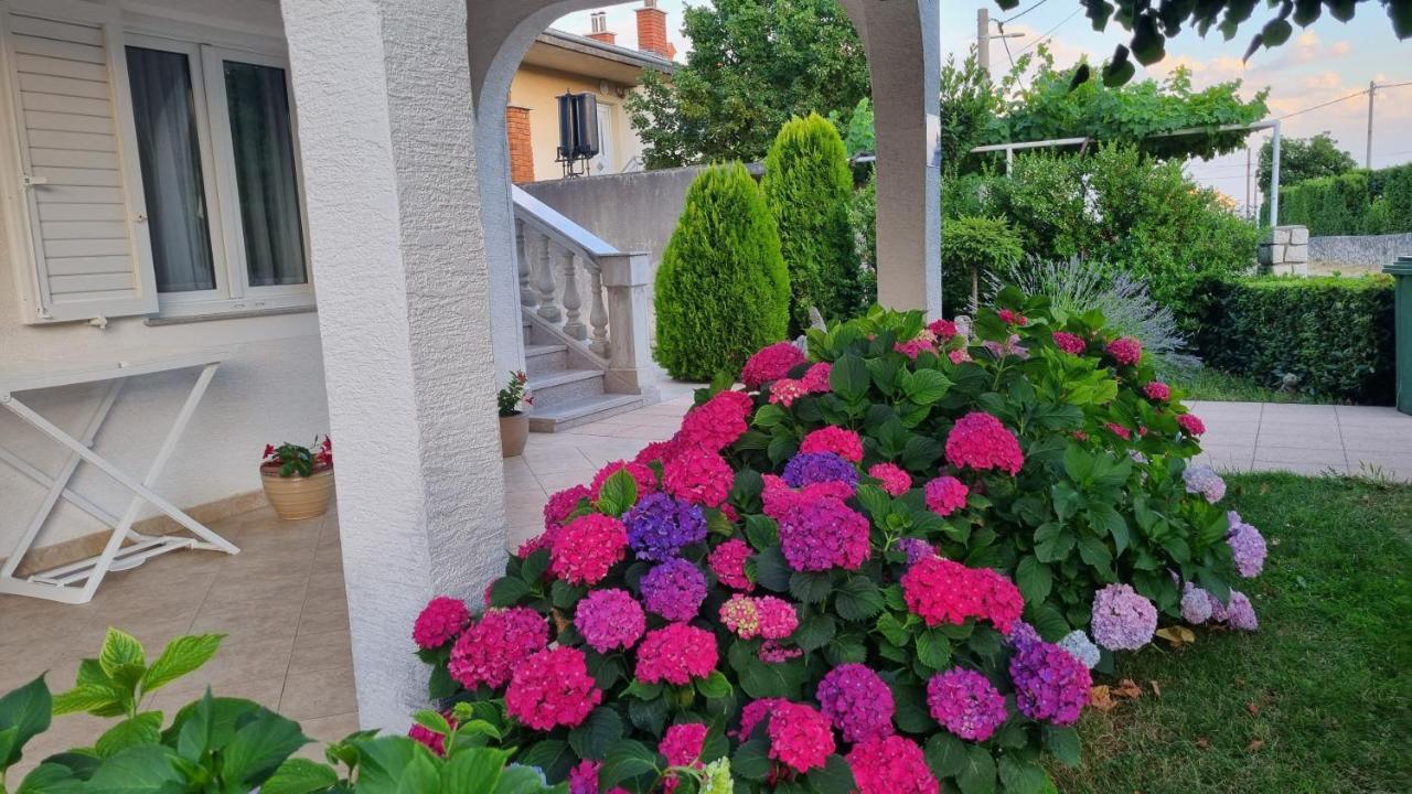 Apartment Nina Novi Vinodolski Exterior foto